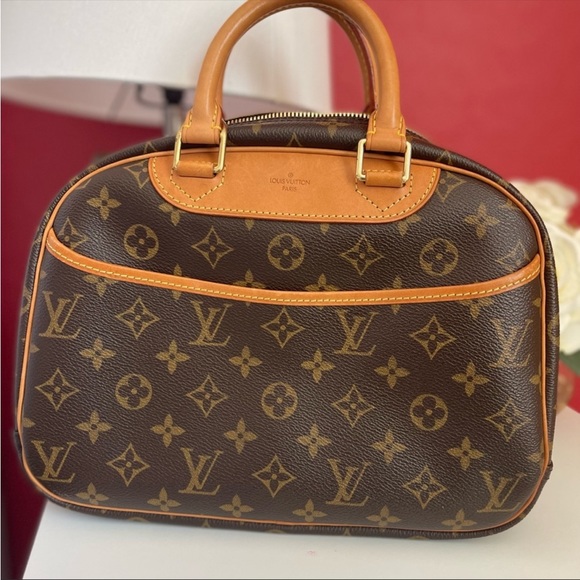 LV Trouville Handbag - Picture 2 of 12